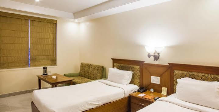 Hotel Grand International Raipur  Exterior photo