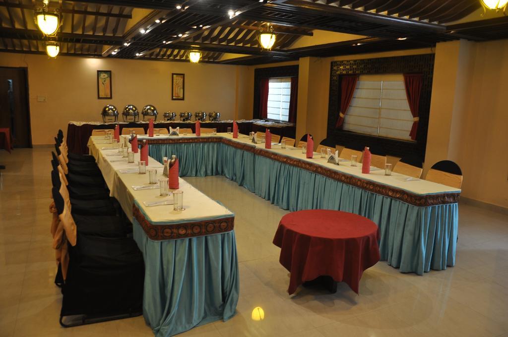Hotel Grand International Raipur  Exterior photo